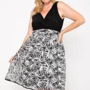 R & M Richards black floral rosette Cocktail length dress‎ 3303